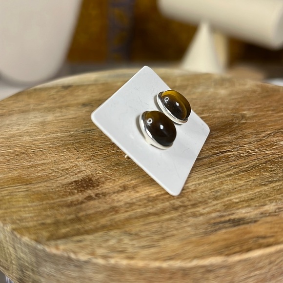TIGER’S EYE 925 SOLID STERLING STUD EARRINGS - Picture 3 of 3